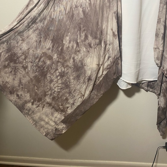 Size L brown and cream tie dye wrap sweater - Picture 8 of 14